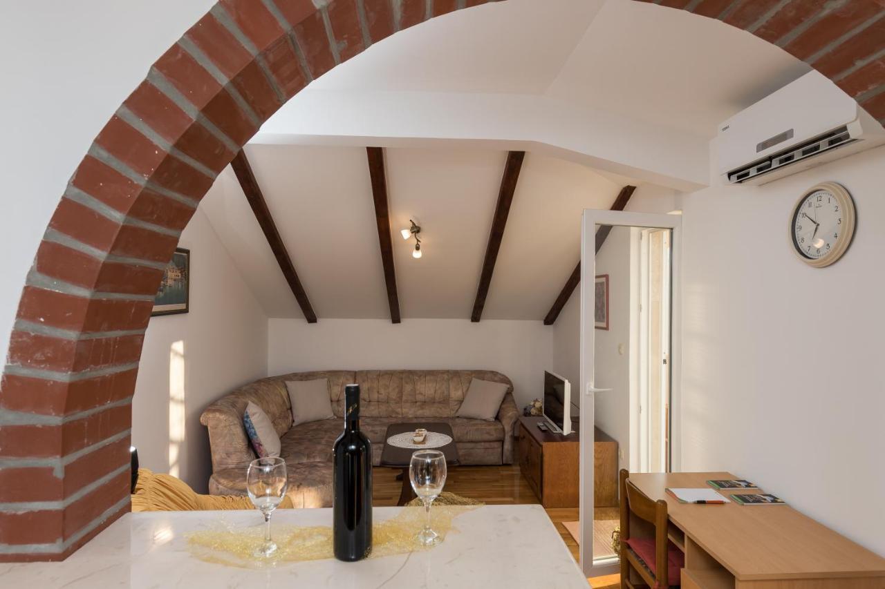 Apartment Zora Чилипи Экстерьер фото