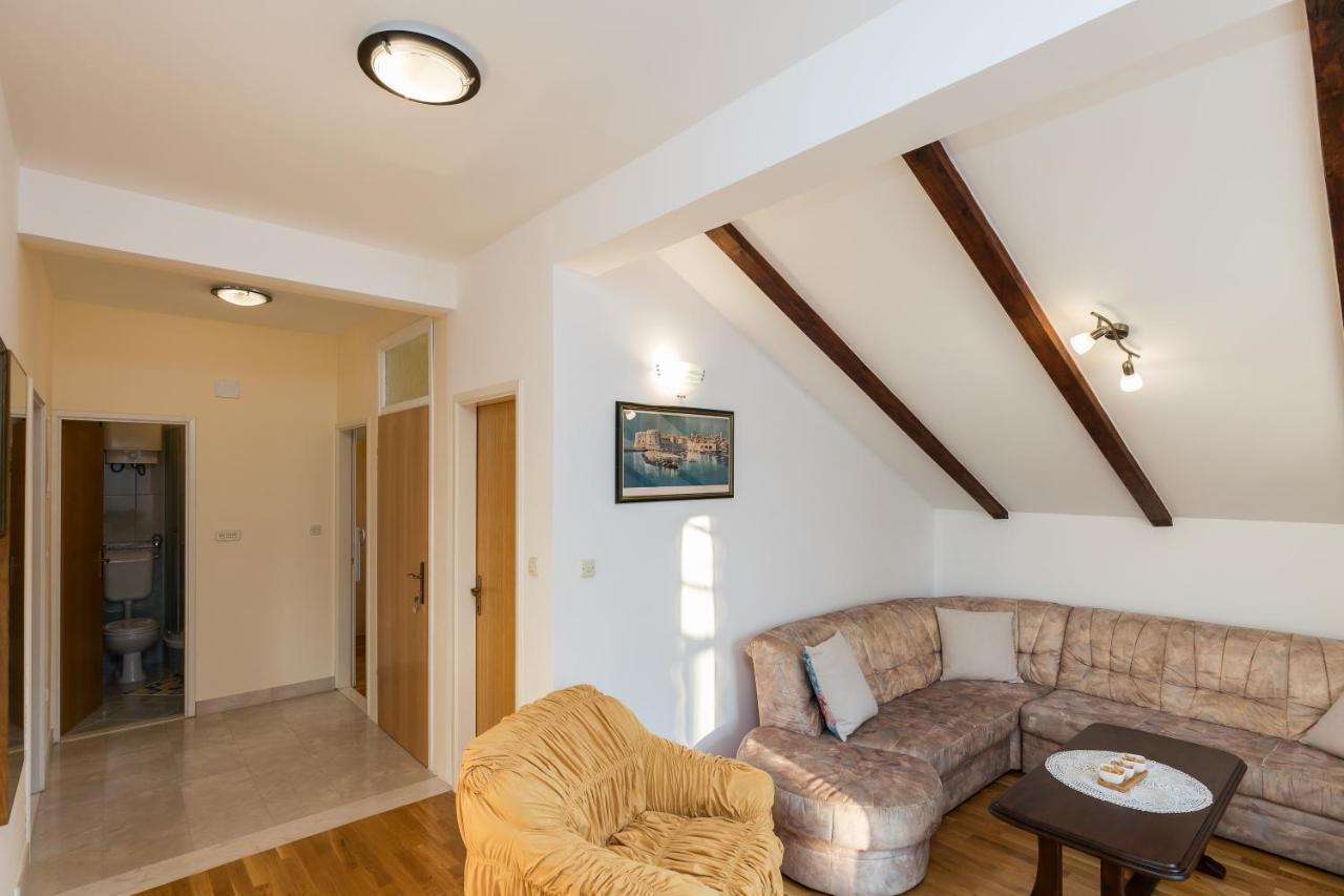 Apartment Zora Чилипи Экстерьер фото